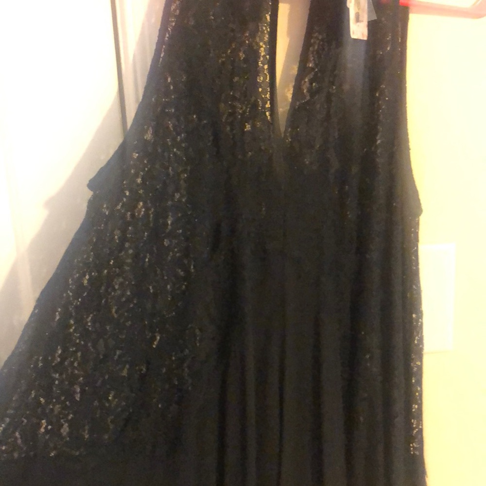 Free People - Picture 3 of 3